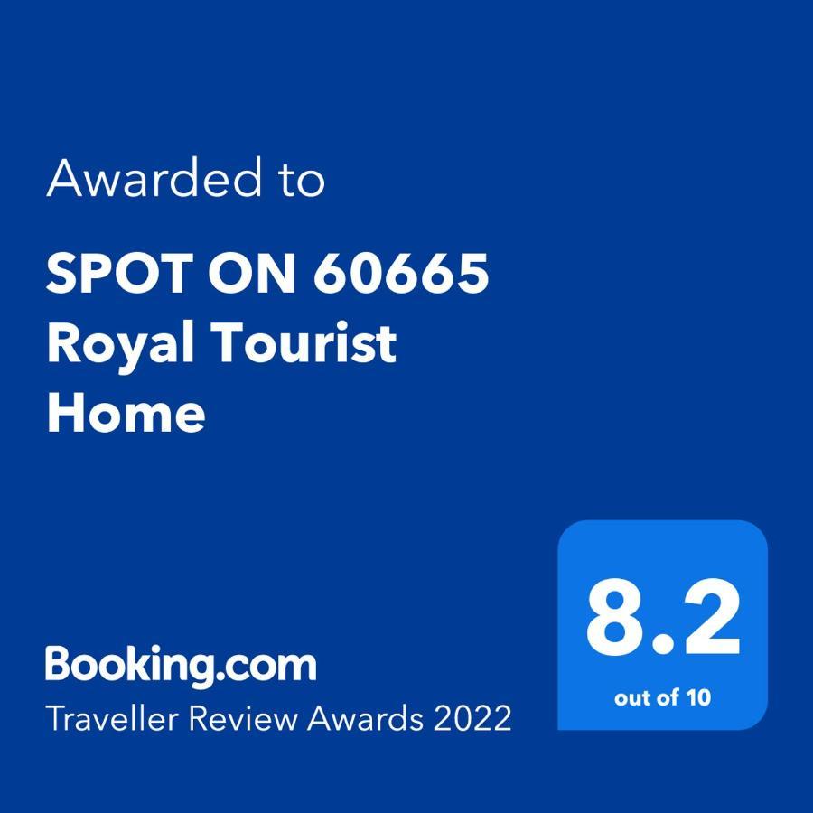 Spot On 60665 Royal Tourist Home Valāncheri Exterior photo